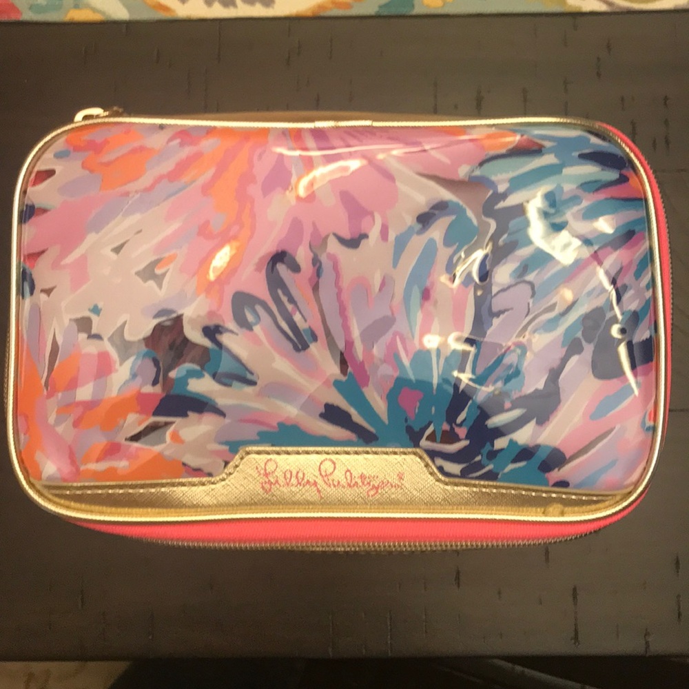EUC Lilly Pulitzer Make-Up Bag